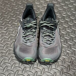 Altra Men's Gray and Green Athletic Shoes
